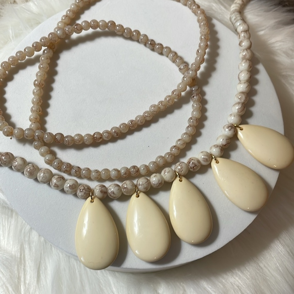 Zara Cream Beaded Necklace Set - Picture 6 of 14